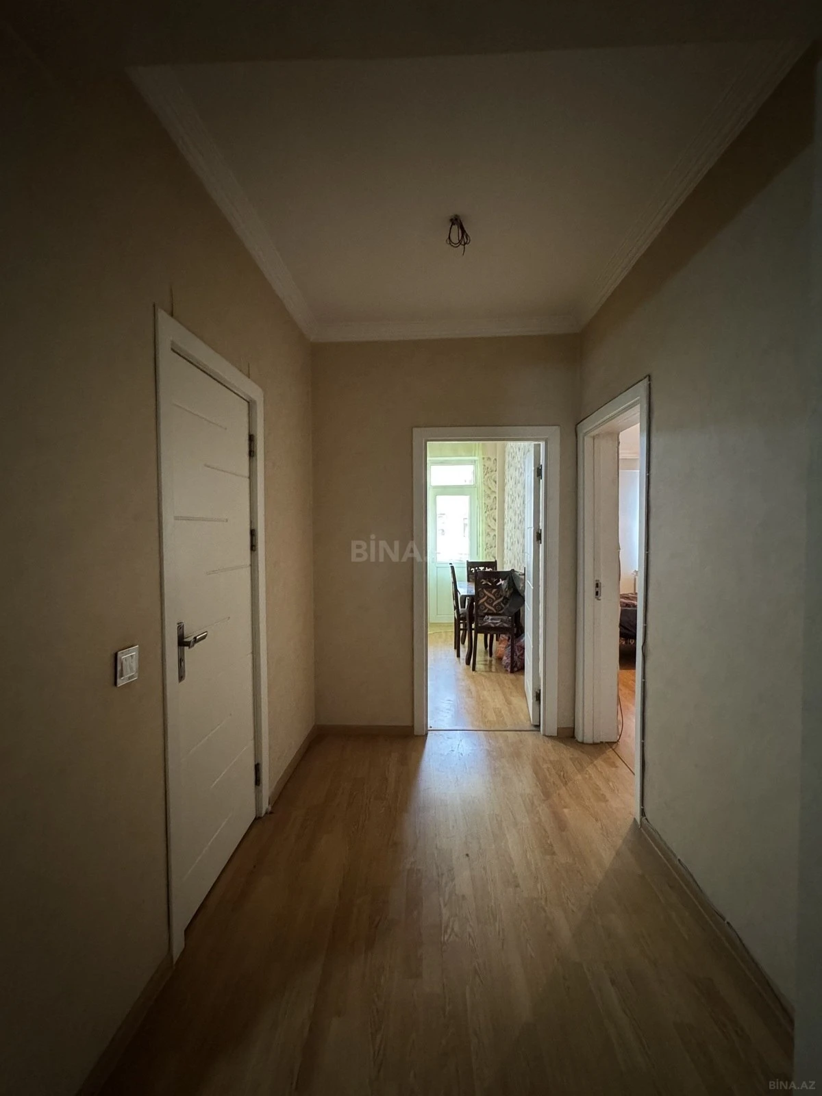 Kirayə verilir 2 otaqlı mənzil 68 m²