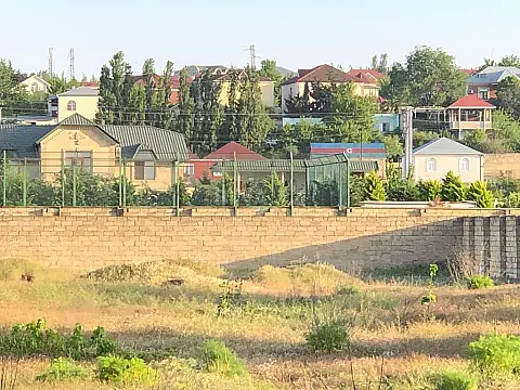 Satılır 12 otaqlı həyət evi 550 m²