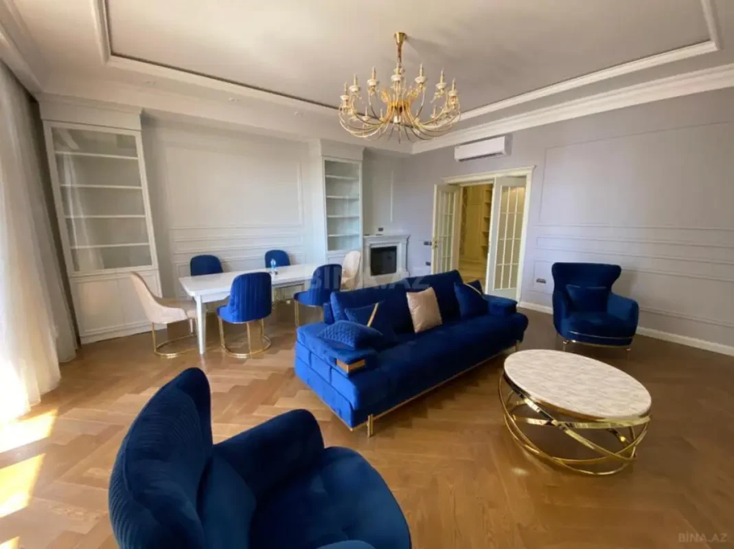 Kirayə verilir 3 otaqlı mənzil 175 m²