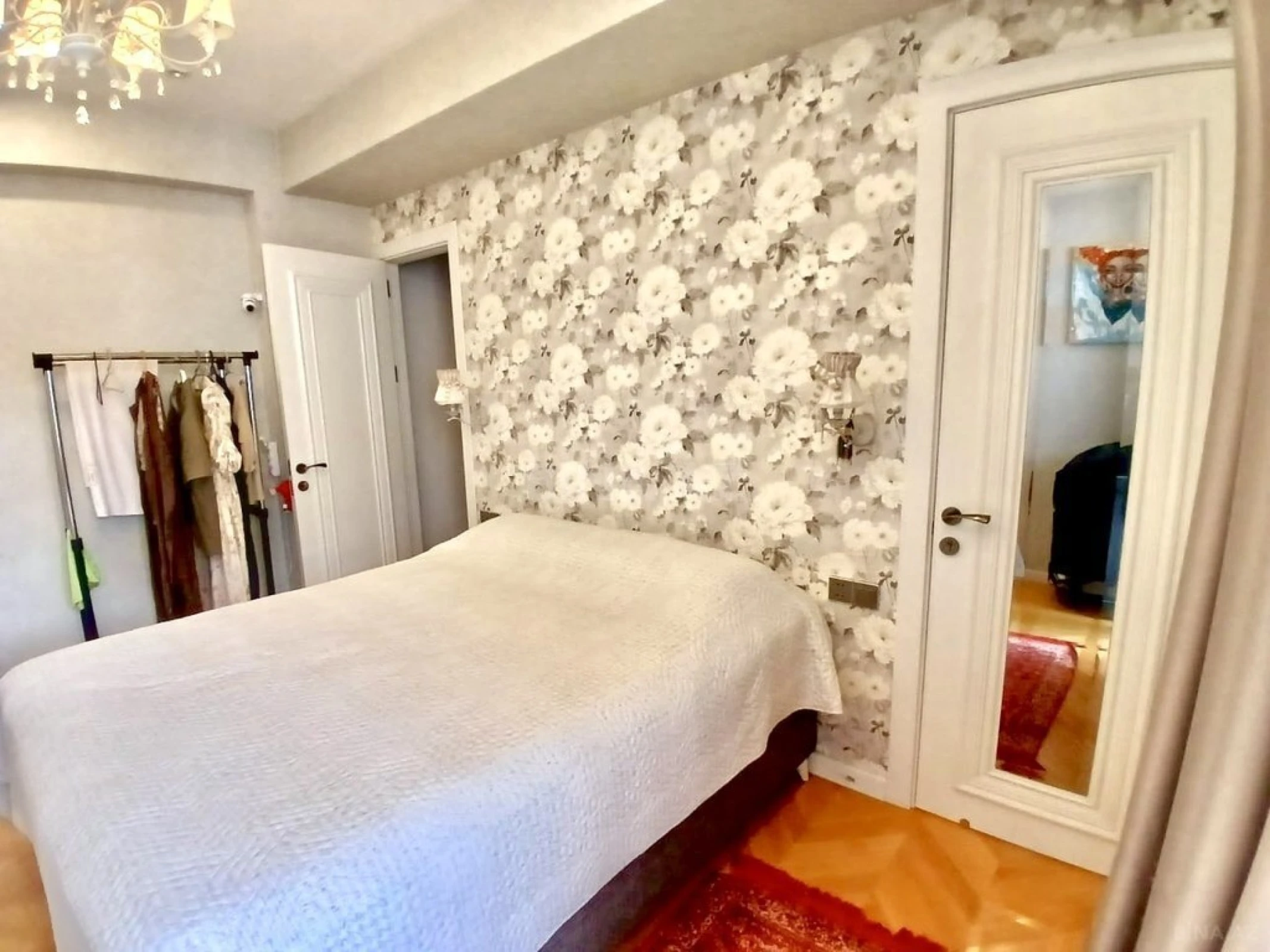 Satılır 3 otaqlı mənzil 104 m²