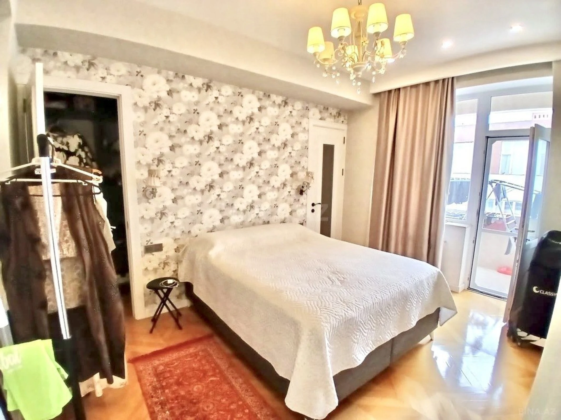 Satılır 3 otaqlı mənzil 104 m²