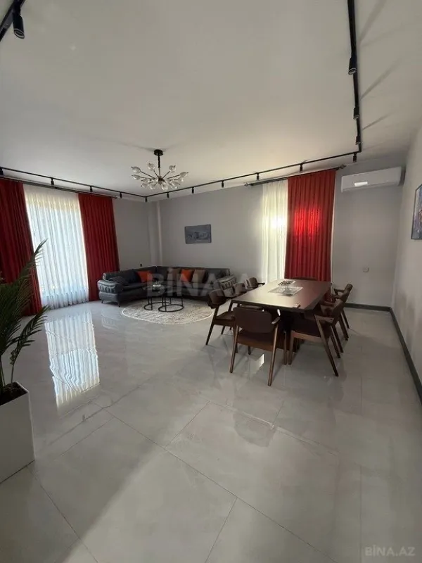 Kirayə verilir 5 otaqlı həyət evi 550 m²