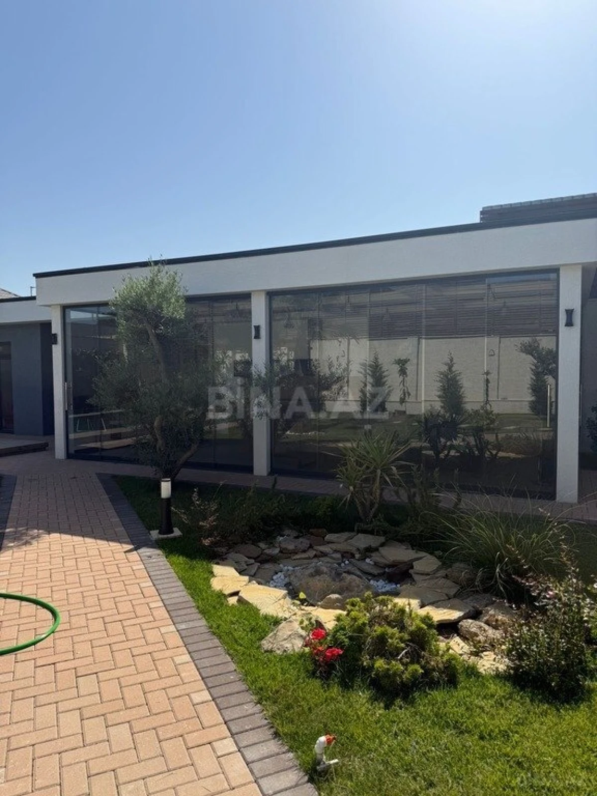 Kirayə verilir 5 otaqlı həyət evi 550 m²