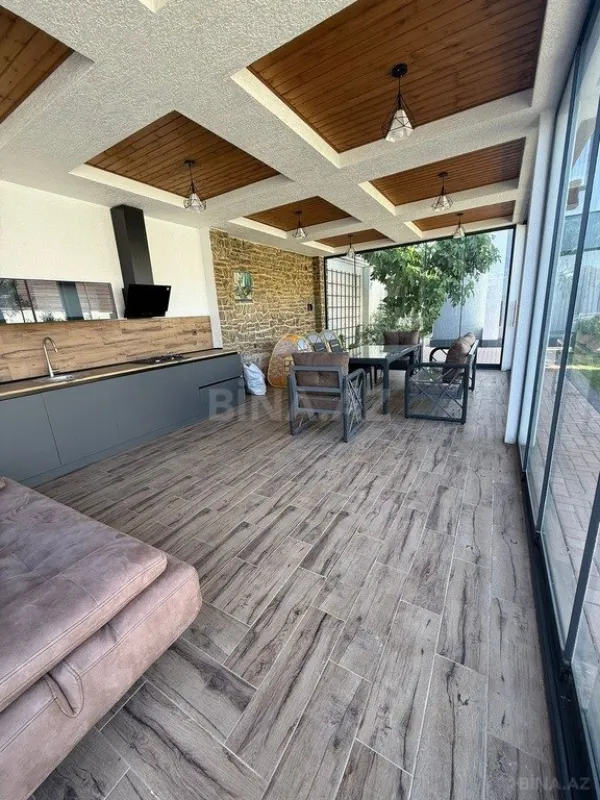 Kirayə verilir 5 otaqlı həyət evi 550 m²