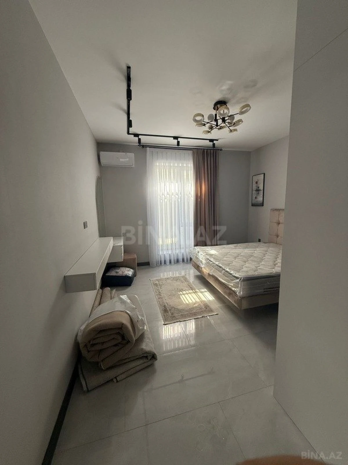 Kirayə verilir 5 otaqlı həyət evi 550 m²