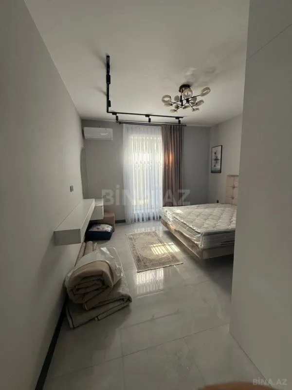 Kirayə verilir 5 otaqlı həyət evi 550 m²