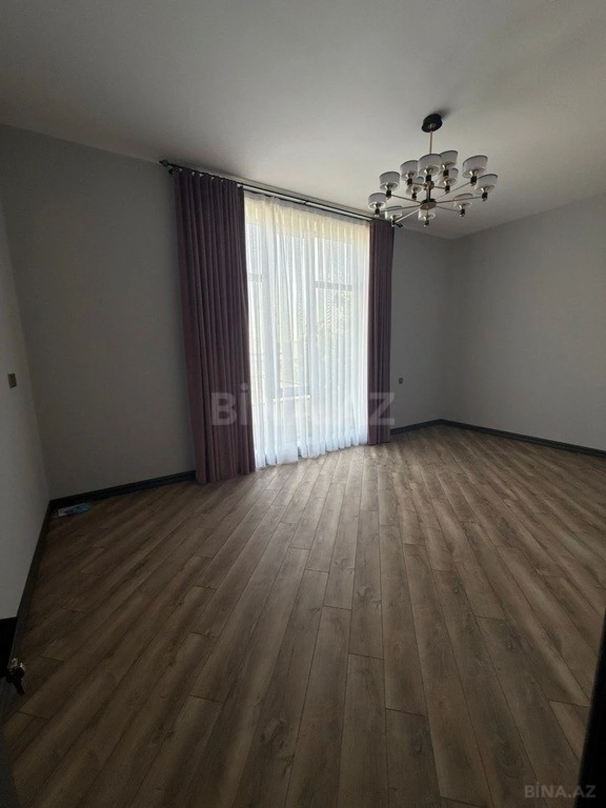Kirayə verilir 5 otaqlı həyət evi 550 m²