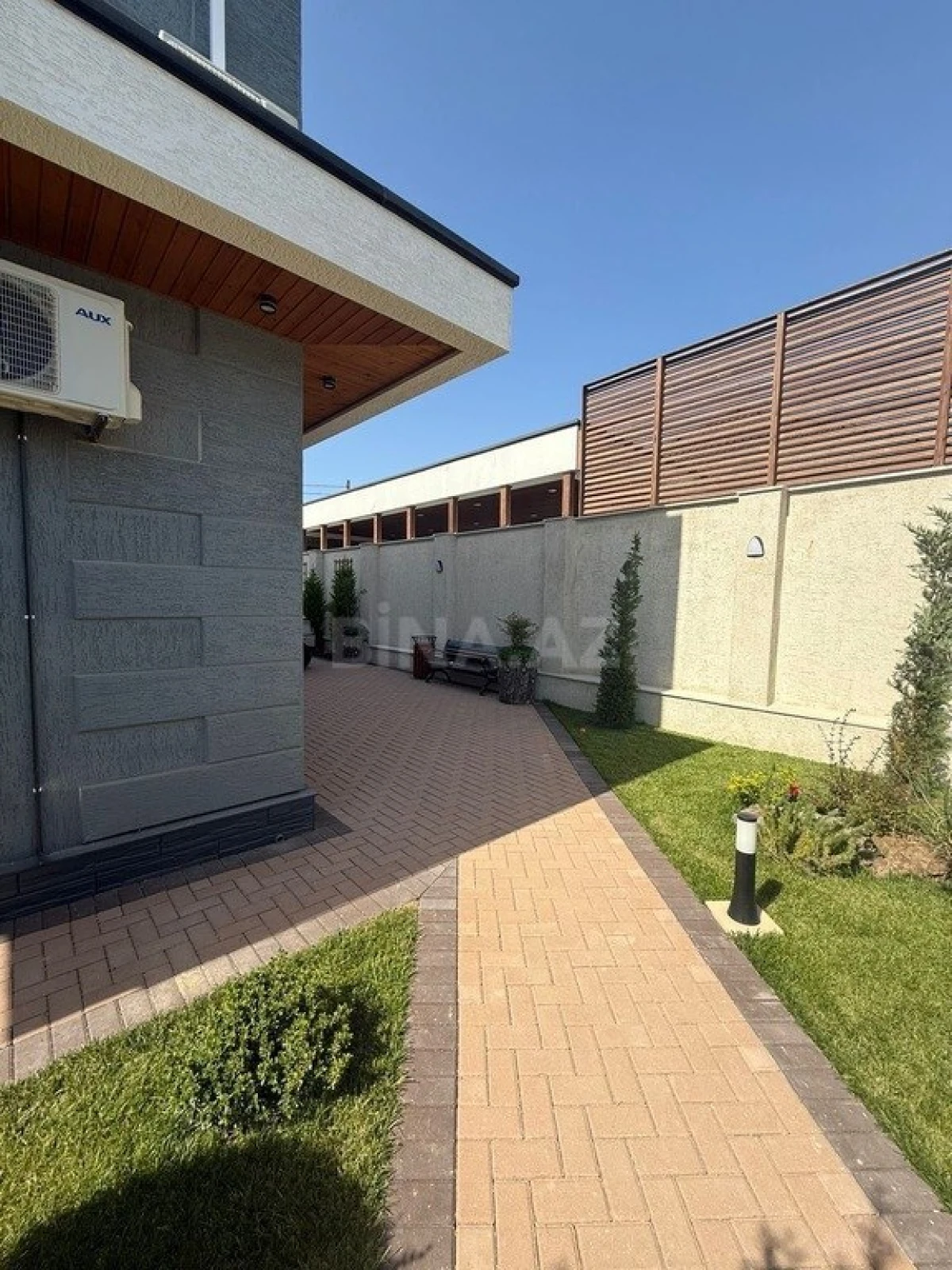 Kirayə verilir 5 otaqlı həyət evi 550 m²