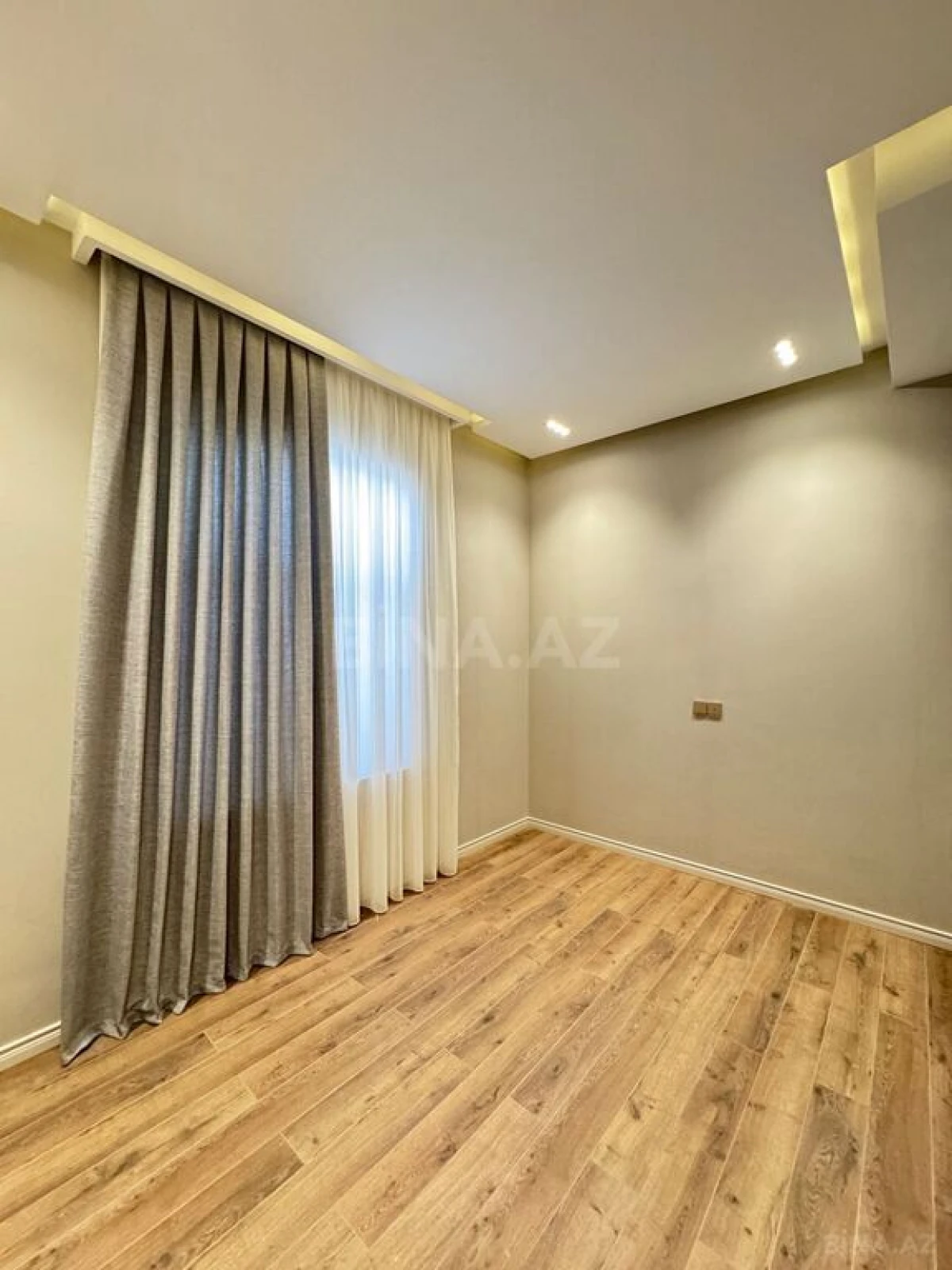 Satılır 4 otaqlı həyət evi 190 m²