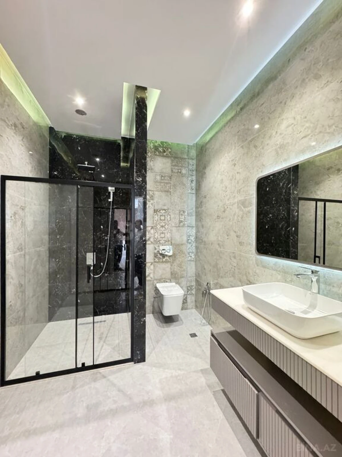 Satılır 4 otaqlı həyət evi 190 m²