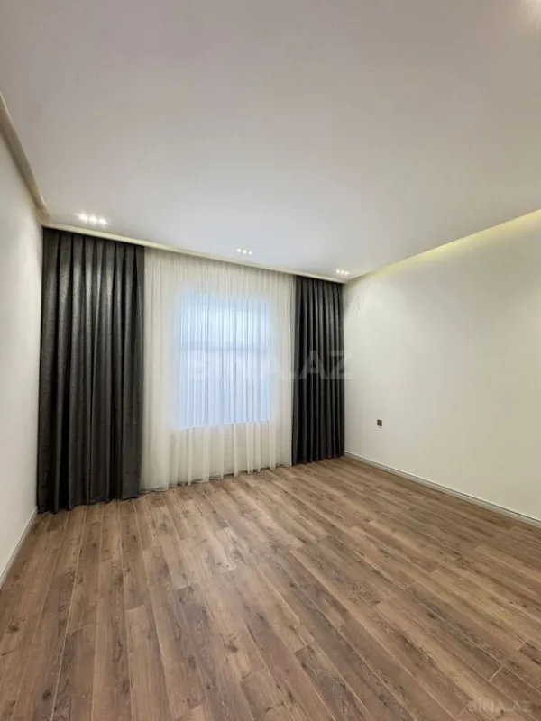 Satılır 4 otaqlı həyət evi 190 m²