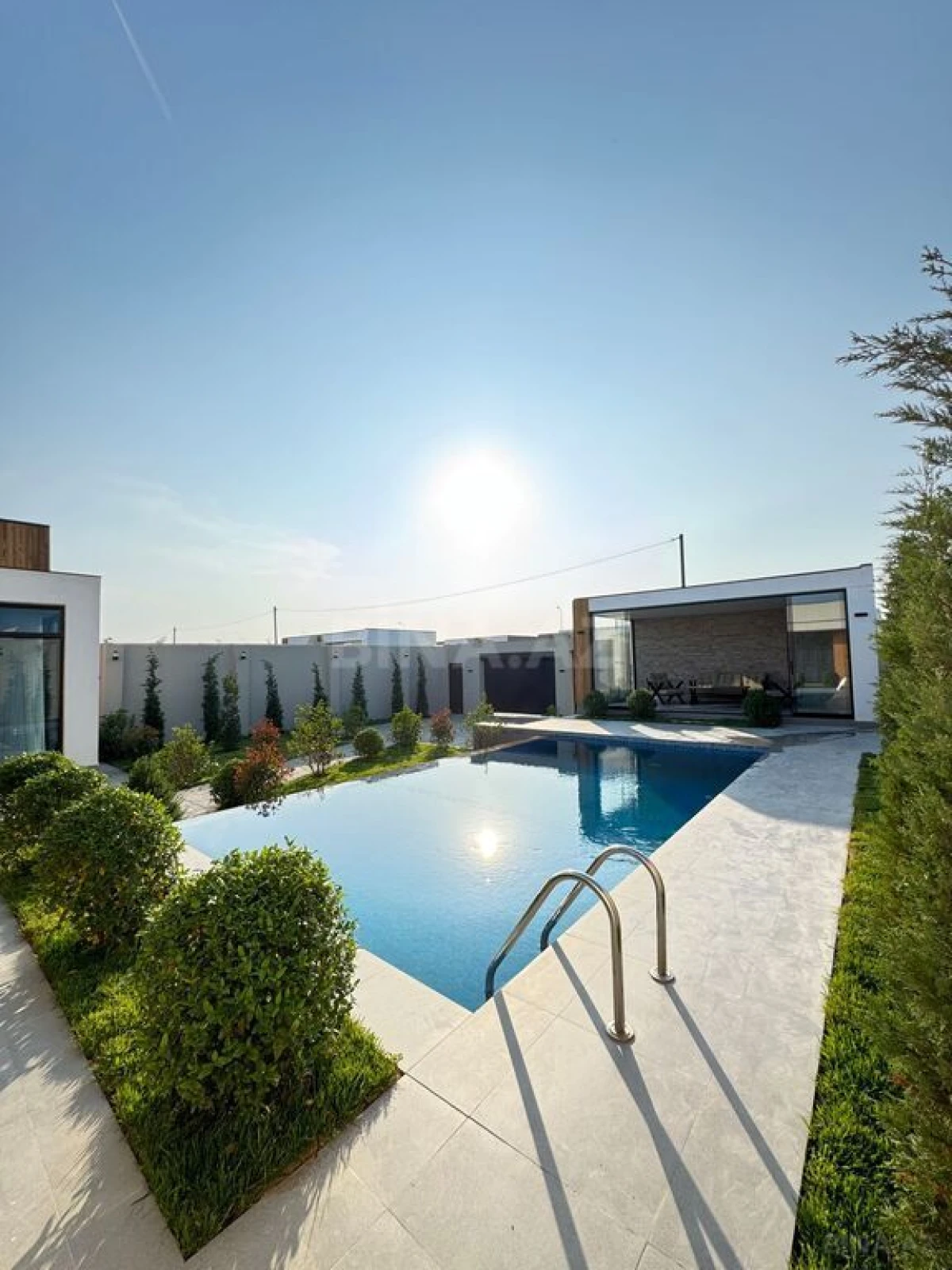 Satılır 4 otaqlı həyət evi 190 m²