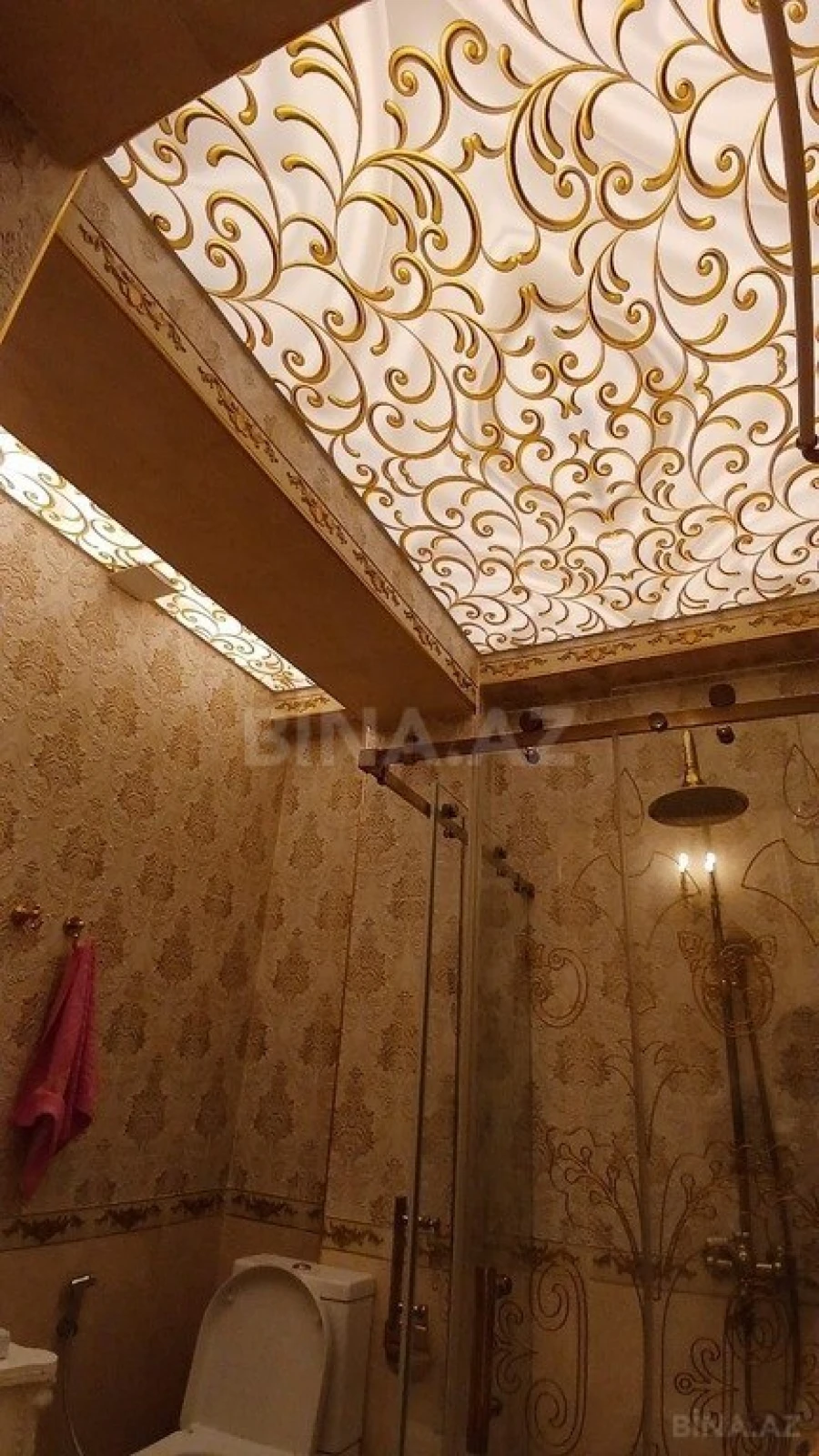 Satılır 3 otaqlı mənzil 130 m²