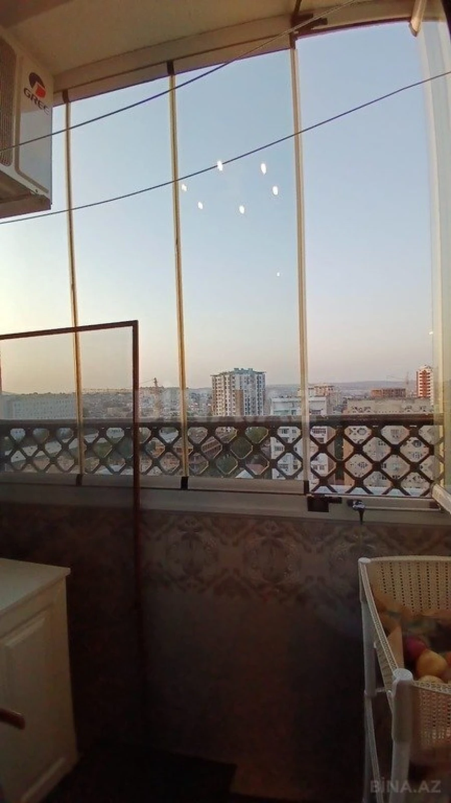 Satılır 3 otaqlı mənzil 130 m²