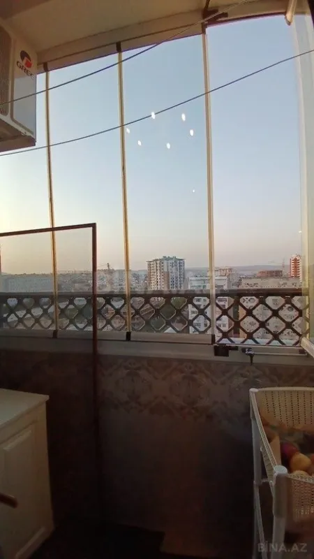 Satılır 3 otaqlı mənzil 130 m²