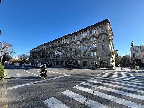 Satılır 3 otaqlı mənzil 105 m²