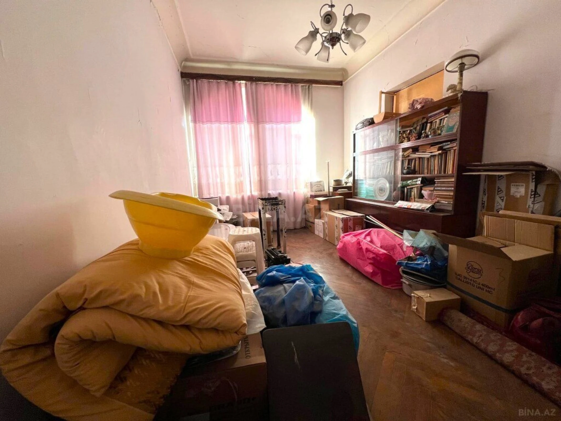 Satılır 3 otaqlı mənzil 105 m²
