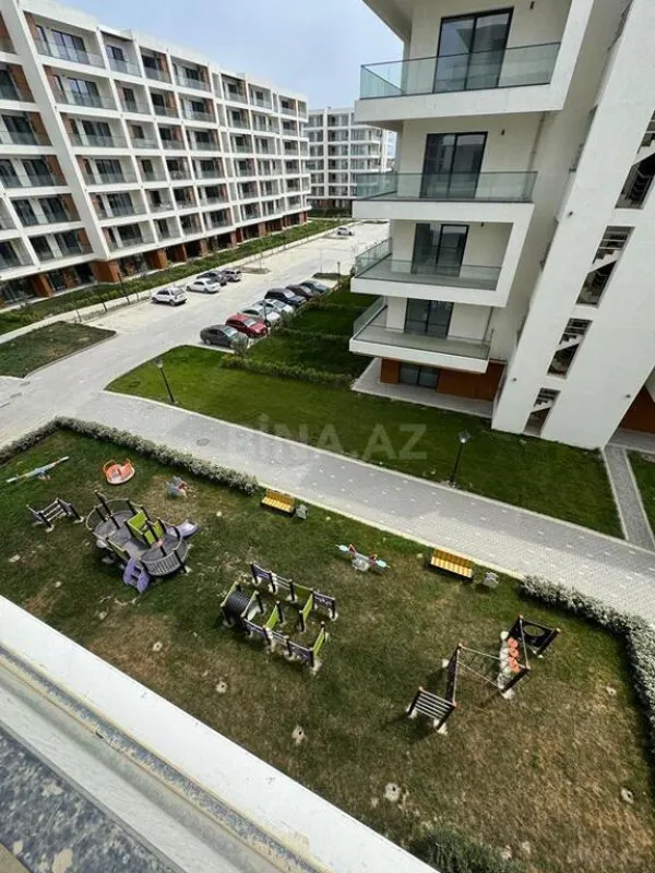 Satılır 3 otaqlı mənzil 160 m²