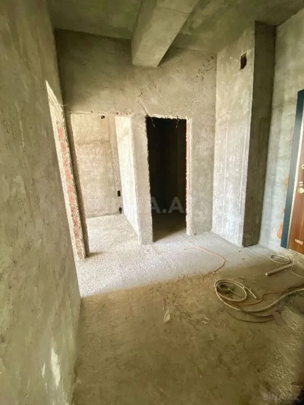 Satılır 3 otaqlı mənzil 160 m²