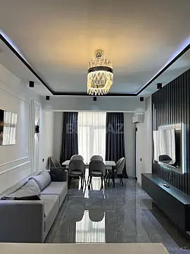 Kirayə verilir 2 otaqlı mənzil 70 m²