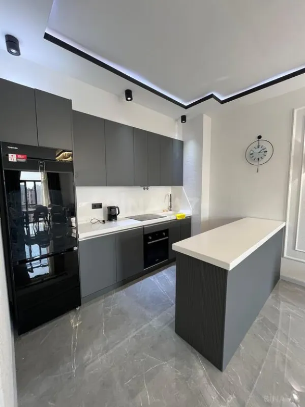 Kirayə verilir 2 otaqlı mənzil 70 m²
