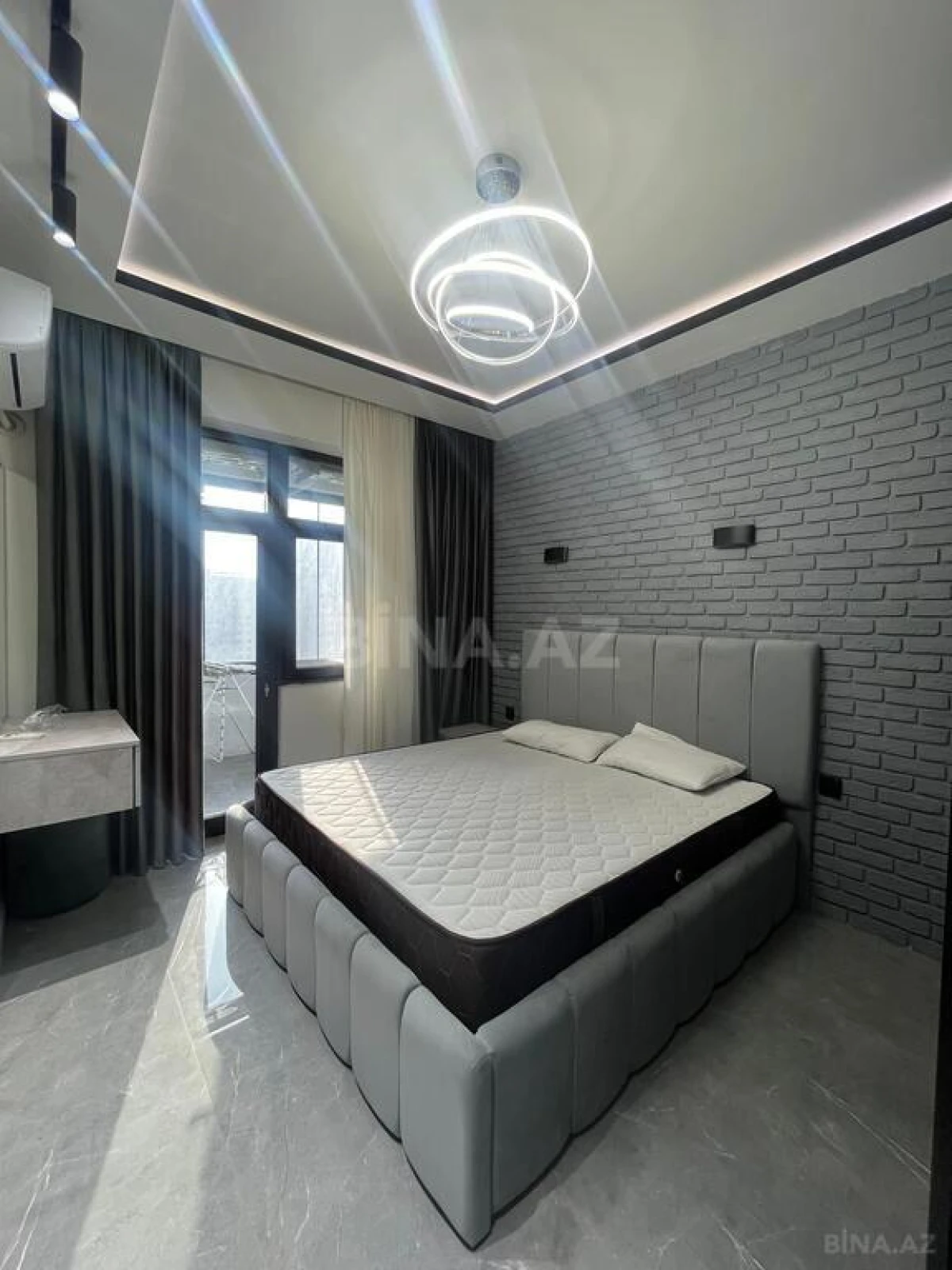 Kirayə verilir 2 otaqlı mənzil 70 m²