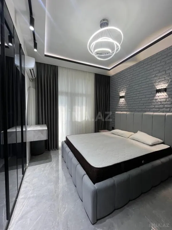 Kirayə verilir 2 otaqlı mənzil 70 m²