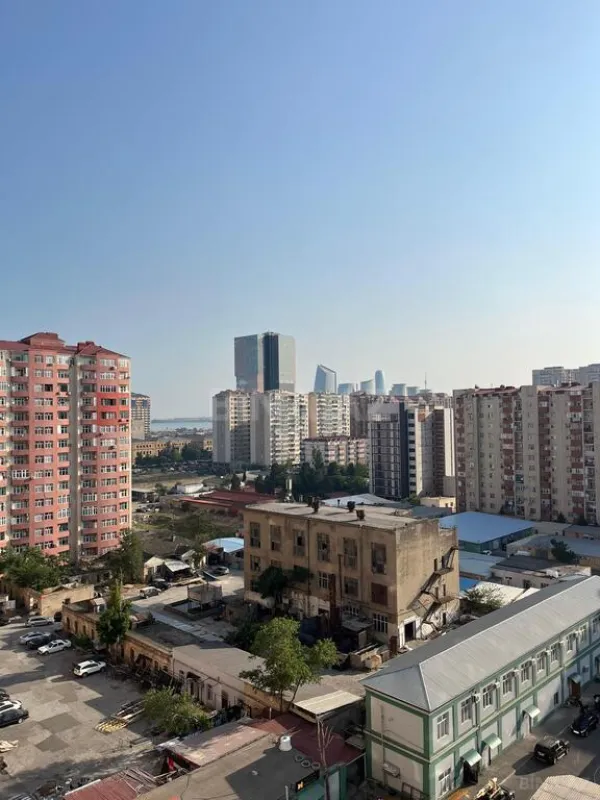 Kirayə verilir 2 otaqlı mənzil 70 m²