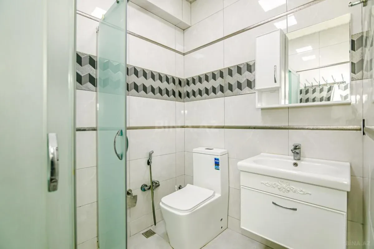 Kirayə verilir 3 otaqlı mənzil 175 m²