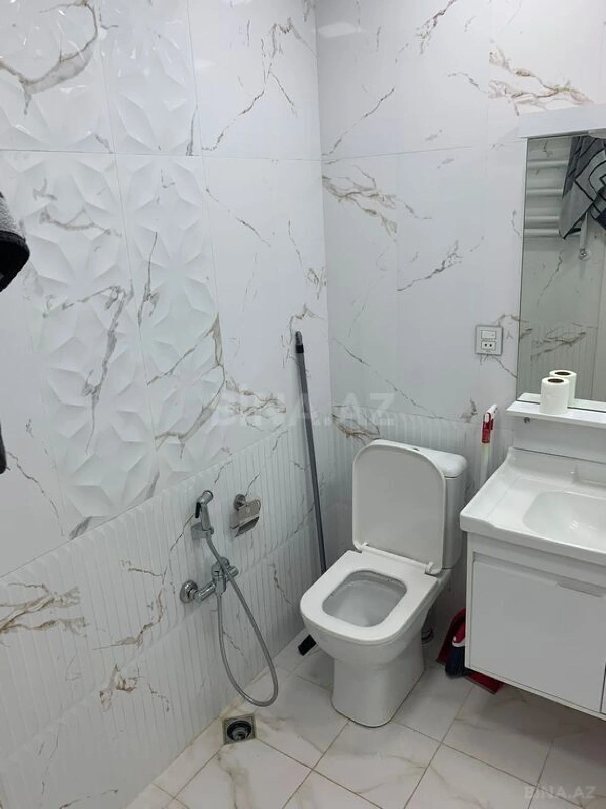 Kirayə verilir 4 otaqlı mənzil 100 m²