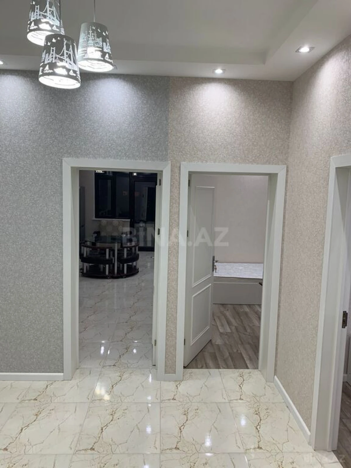 Kirayə verilir 4 otaqlı mənzil 100 m²