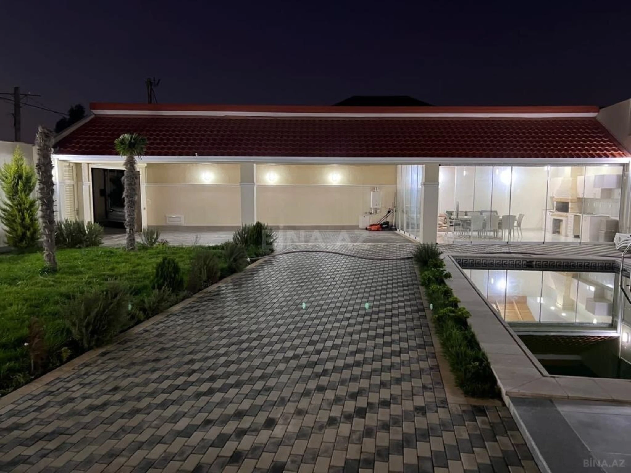 Kirayə verilir 4 otaqlı həyət evi 200 m²