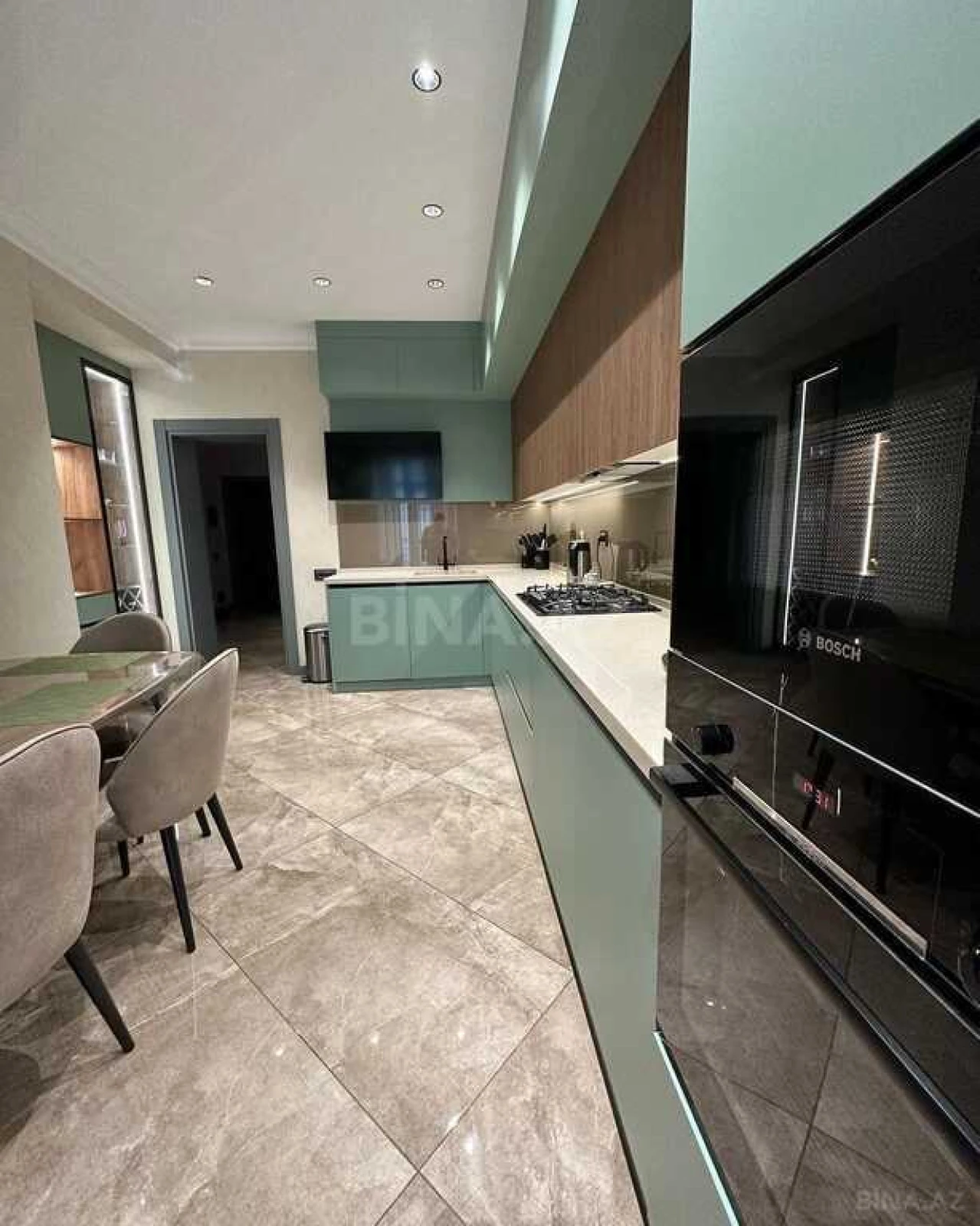 Kirayə verilir 2 otaqlı mənzil 80 m²