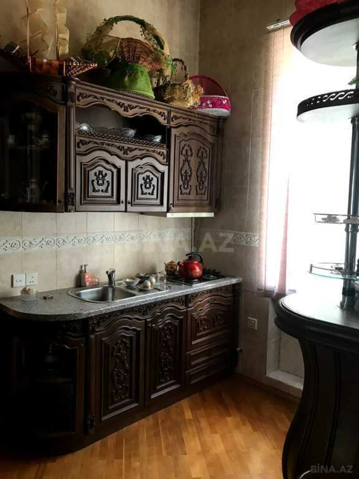 Satılır 6 otaqlı həyət evi 250 m²