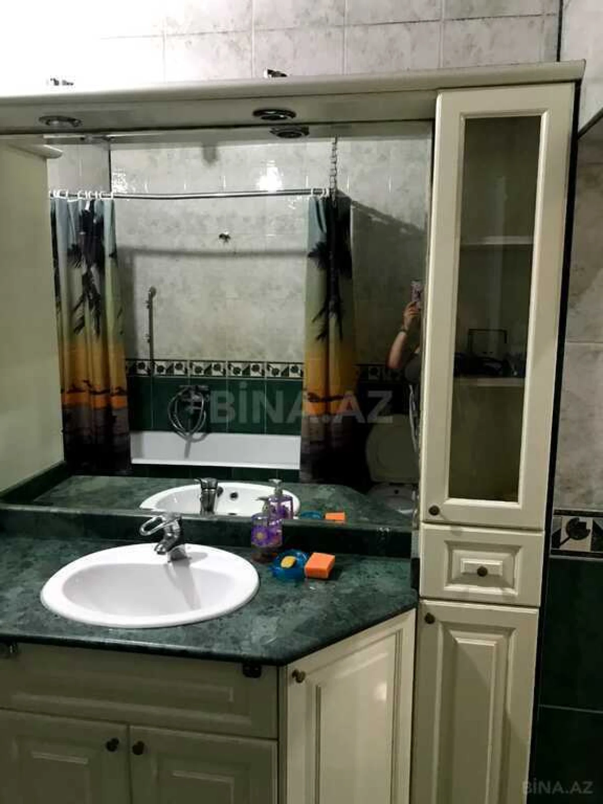 Satılır 6 otaqlı həyət evi 250 m²