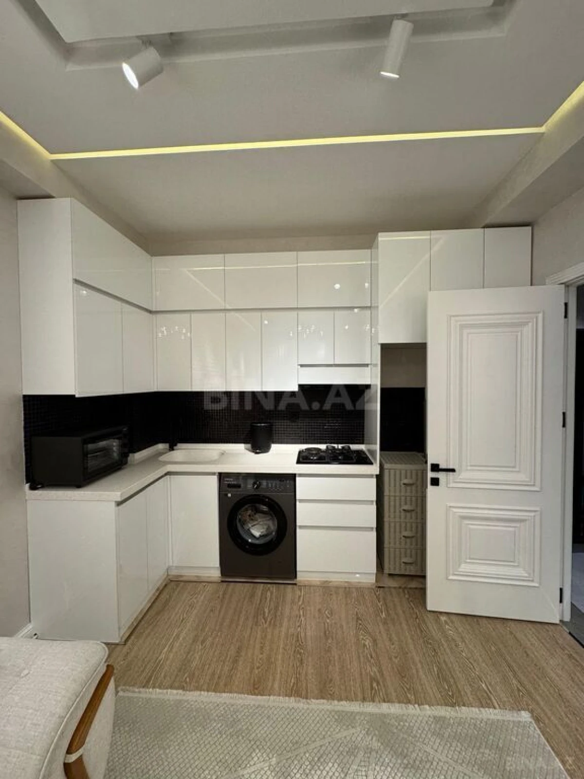 Satılır 2 otaqlı mənzil 52 m²