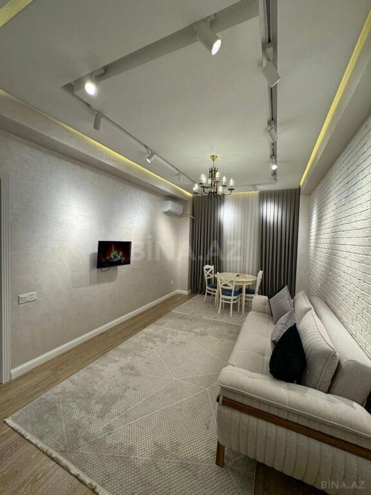 Satılır 2 otaqlı mənzil 52 m²
