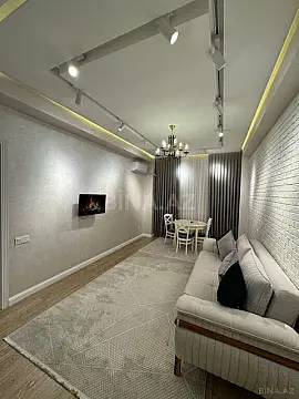 Satılır 2 otaqlı mənzil 52 m²