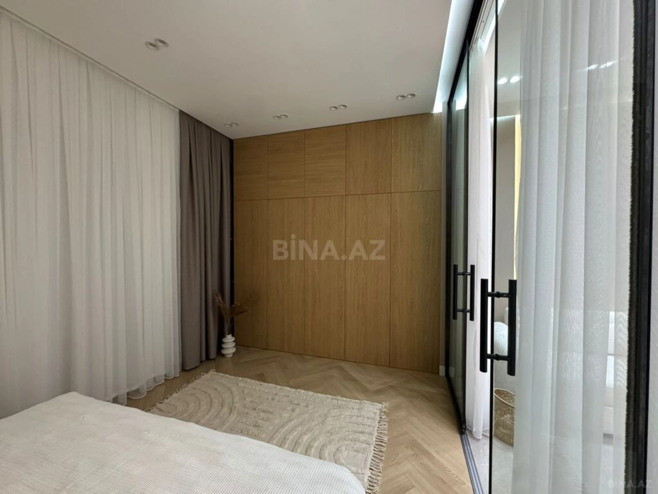 Kirayə verilir 1 otaqlı mənzil 55 m²