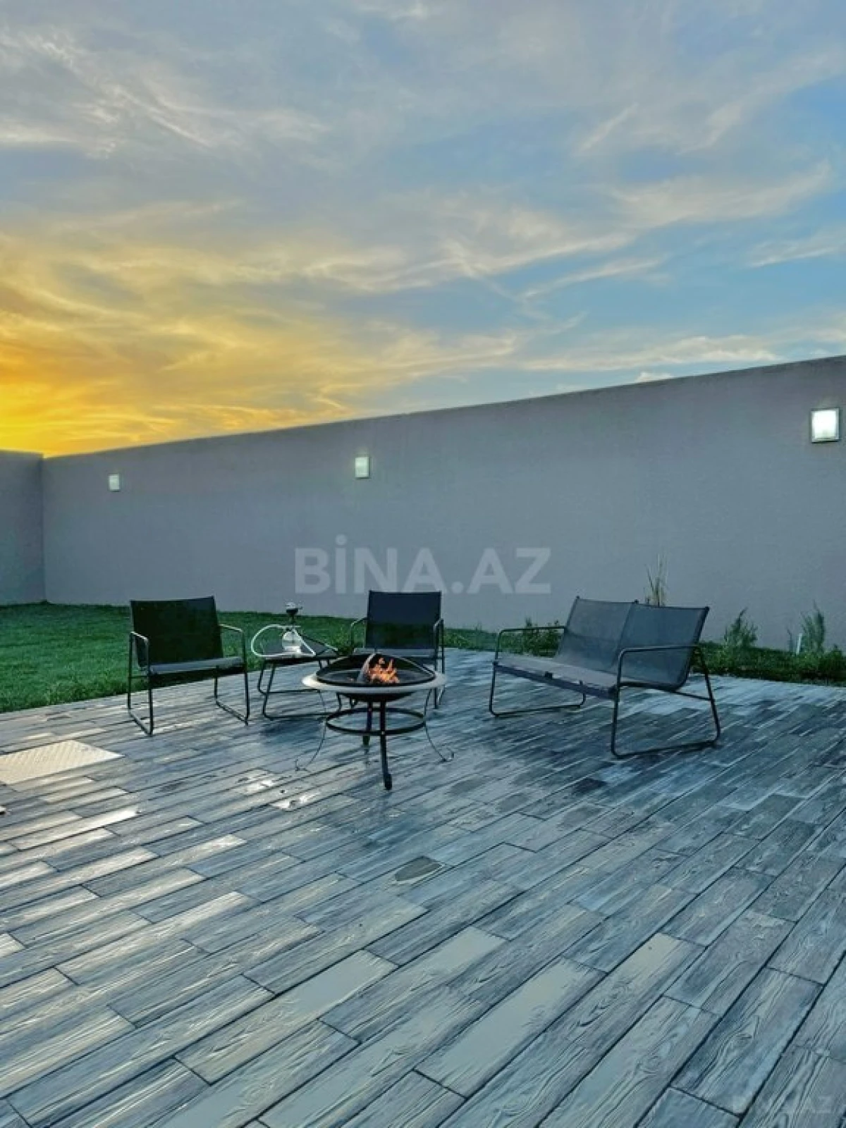 Satılır 7 otaqlı həyət evi 607 m²