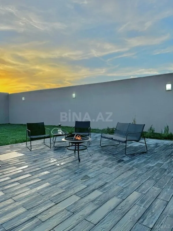 Satılır 7 otaqlı həyət evi 607 m²