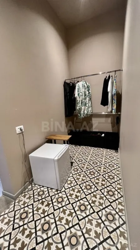 Satılır 7 otaqlı həyət evi 607 m²