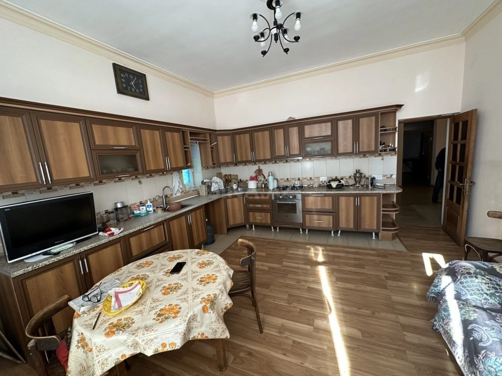 Satılır 6 otaqlı həyət evi 500 m²