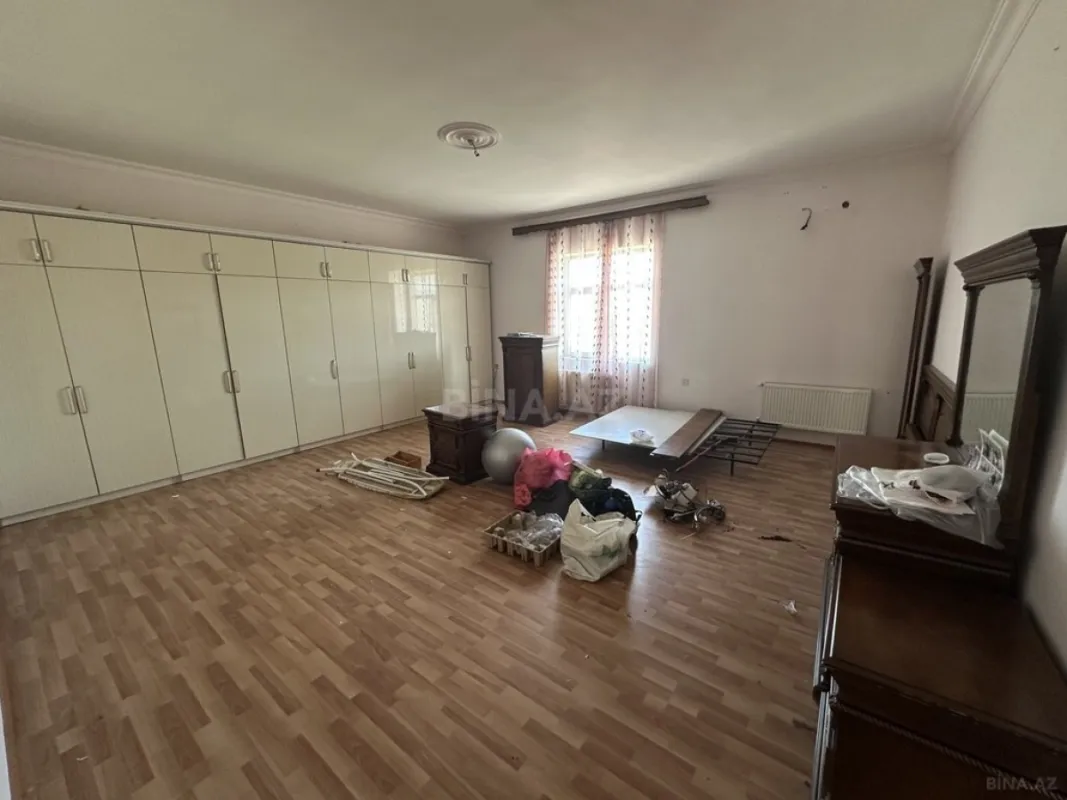Satılır 6 otaqlı həyət evi 500 m²