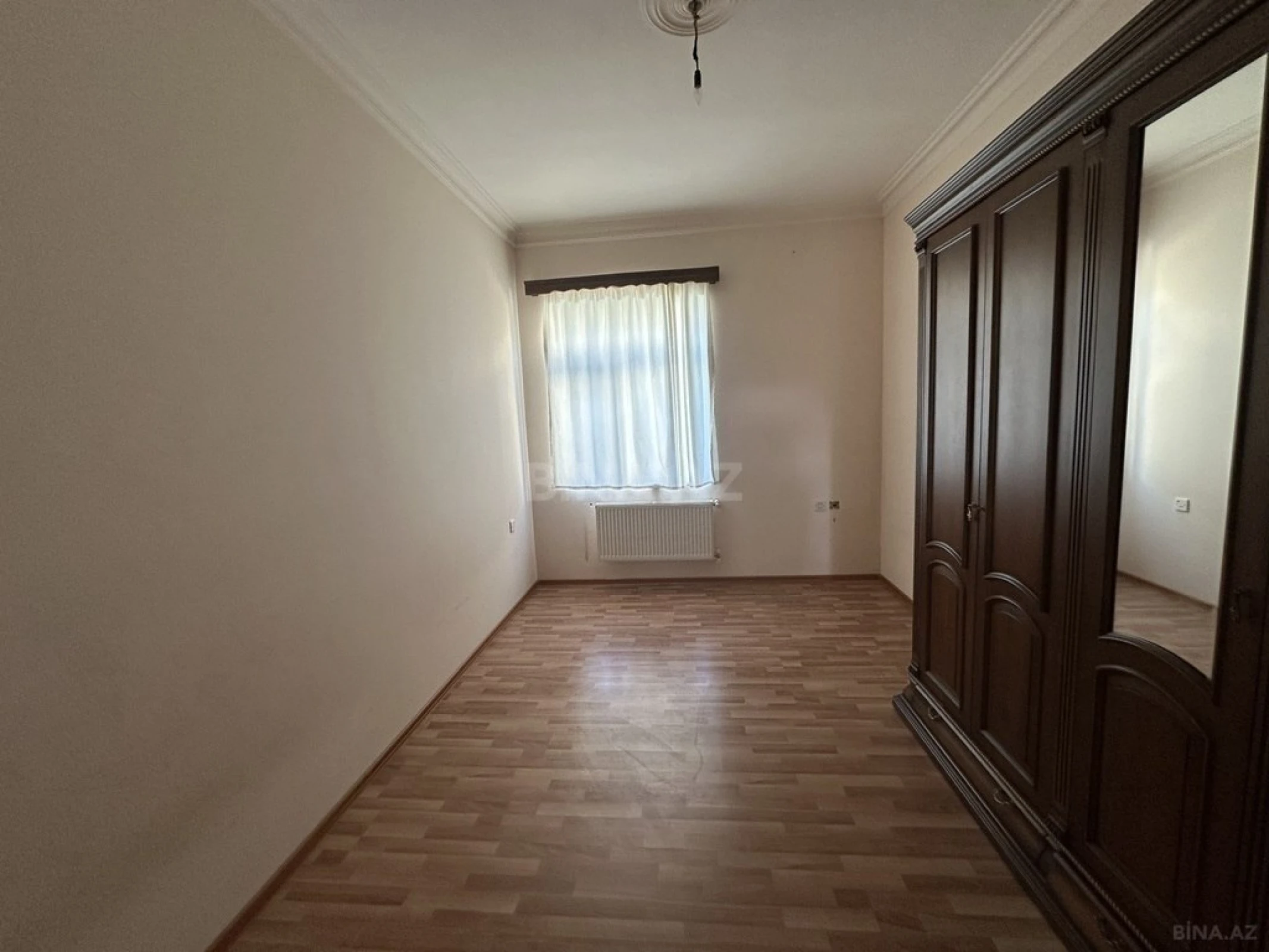 Satılır 6 otaqlı həyət evi 500 m²