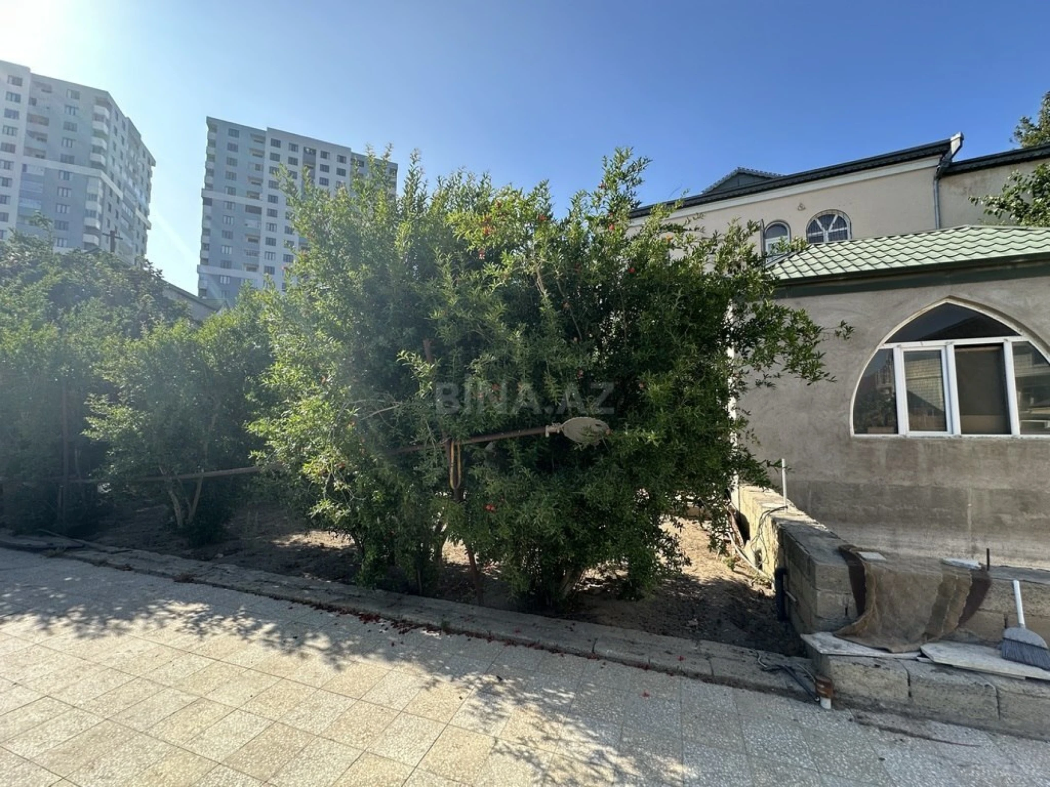 Satılır 6 otaqlı həyət evi 500 m²