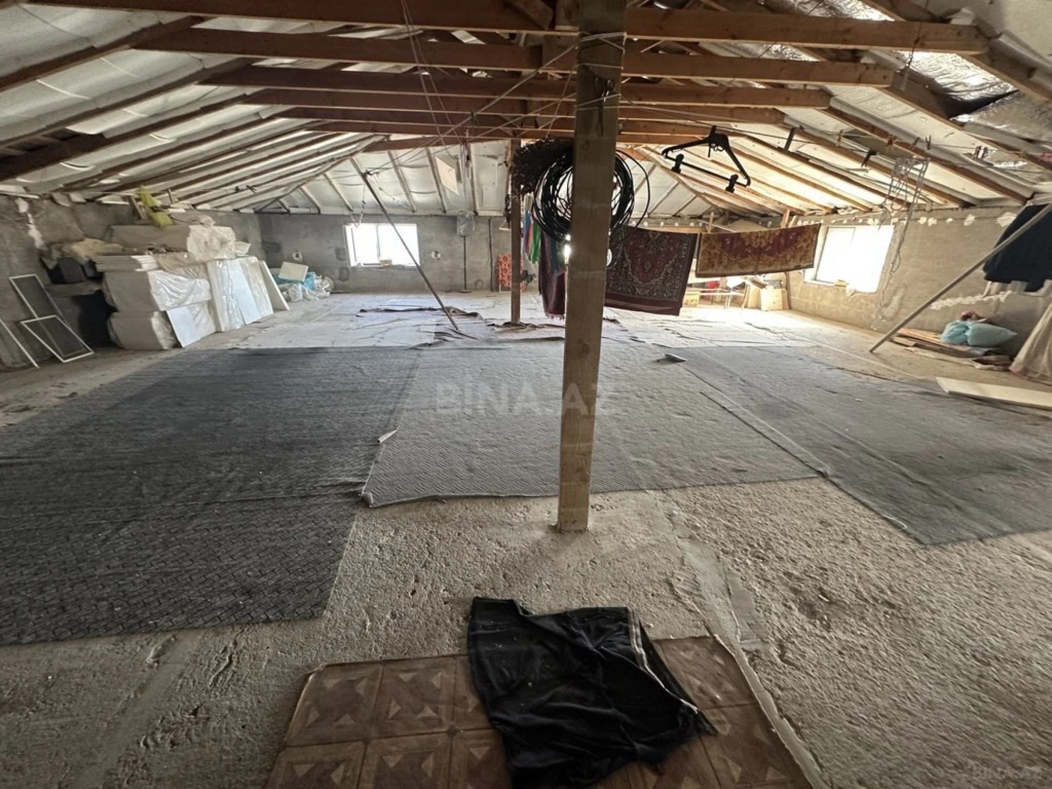 Satılır 6 otaqlı həyət evi 500 m²