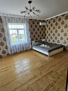 Kirayə verilir 6 otaqlı həyət evi 200 m²