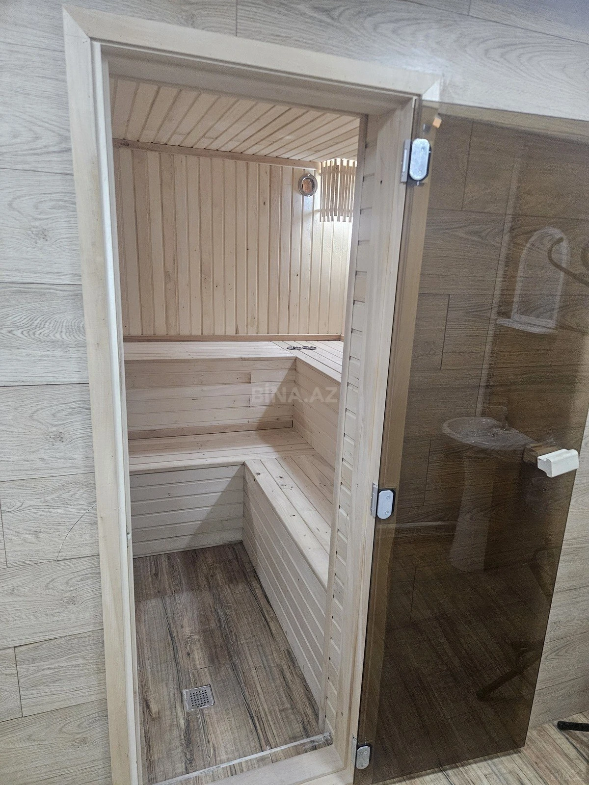 Kirayə verilir 6 otaqlı həyət evi 200 m²