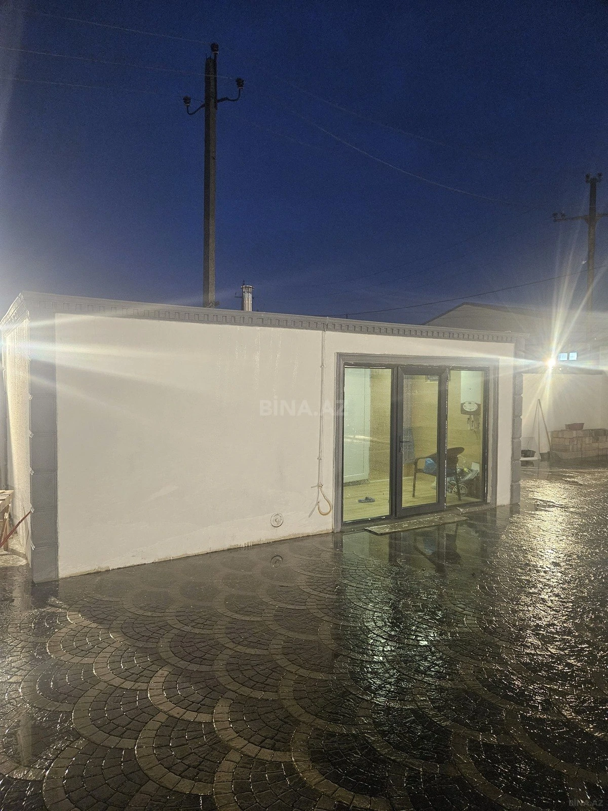 Kirayə verilir 6 otaqlı həyət evi 200 m²